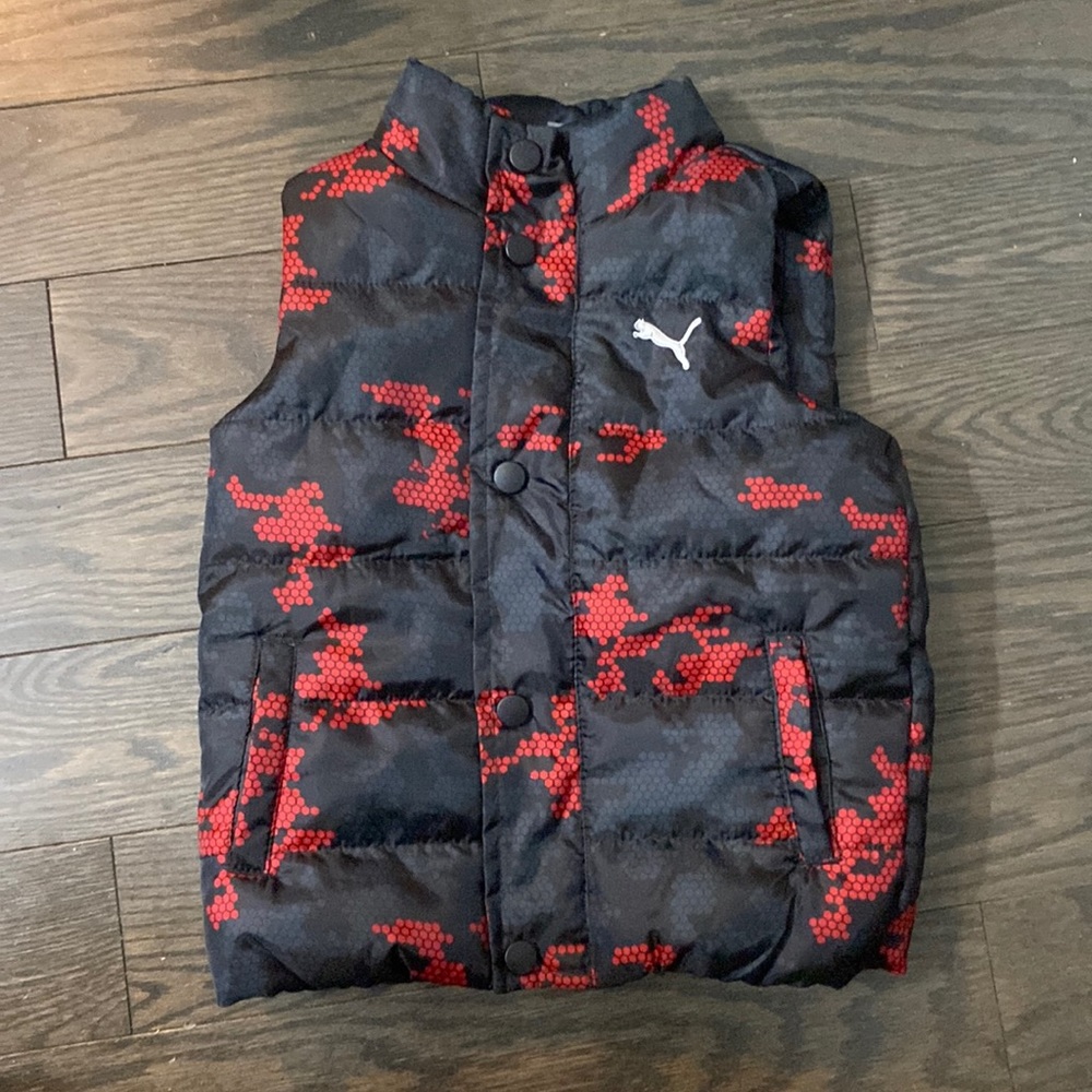 Puma Vest size 2T